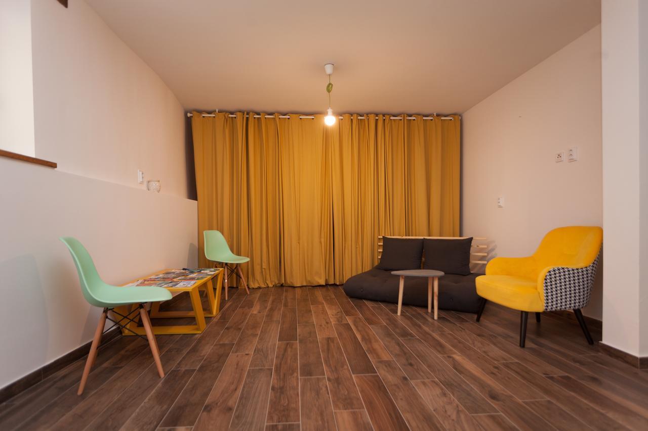 Apartments And Rooms Hey Ровінь Екстер'єр фото